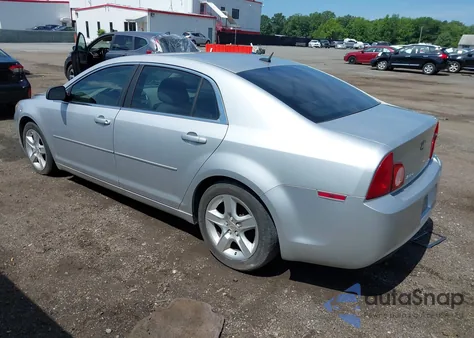 2011 Chevrolet Malibu Ls z USA, uszkodzony, nr VIN 1G1ZB5E16BF187107